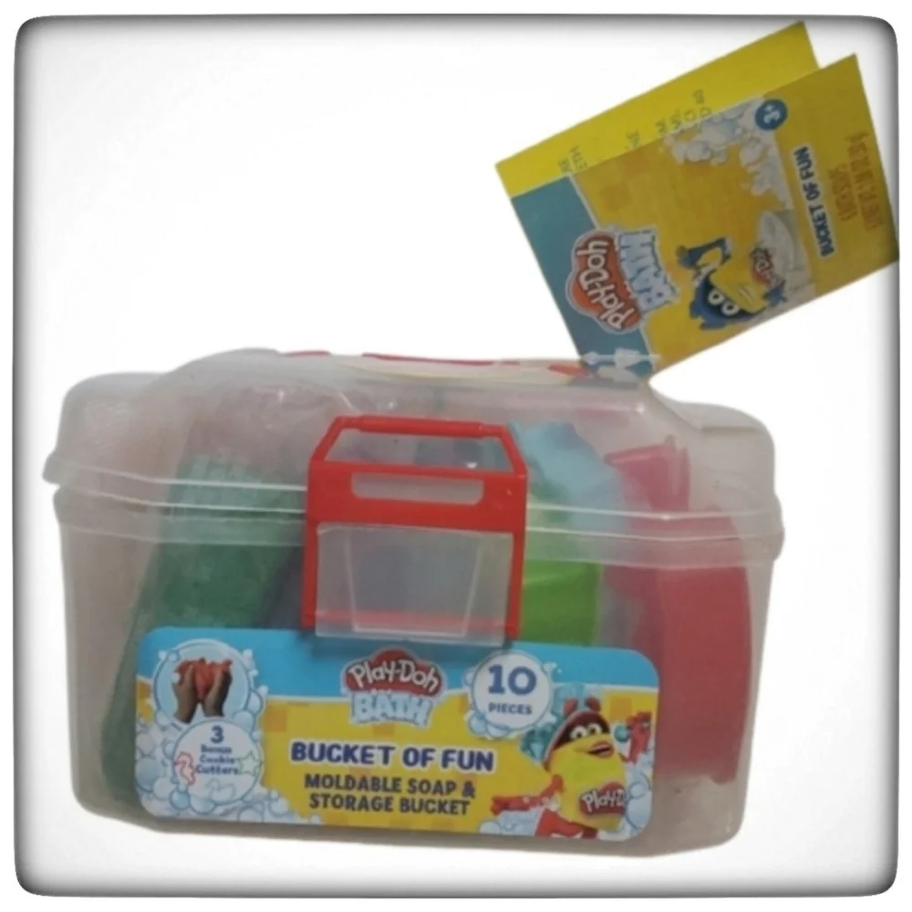 Play-Doh Bath Toy - Bucket of Fun - Colorful Molding Clay-Like Soap with Molds
